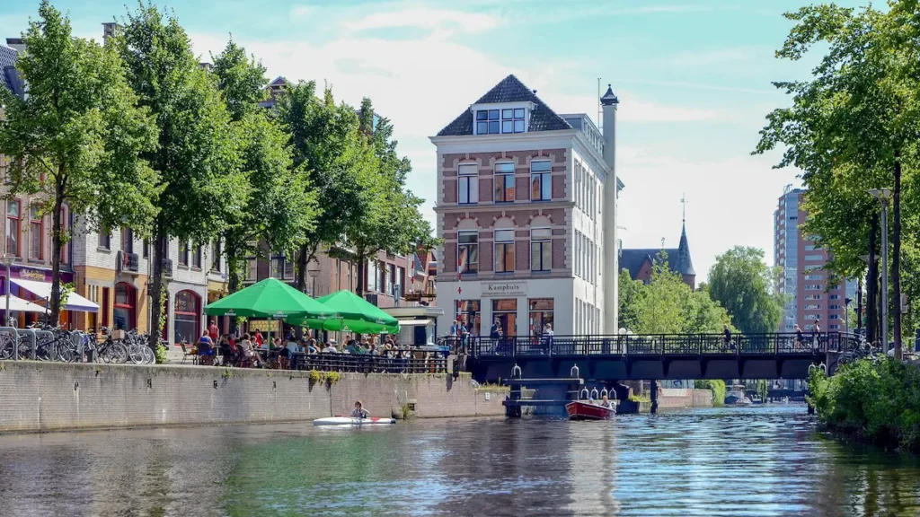 Centro de Groningen, cidade para morar no norte da Holanda